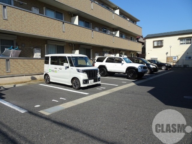 駐車場　敷地内駐車場