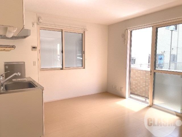 居室・リビング　２面採光です♪