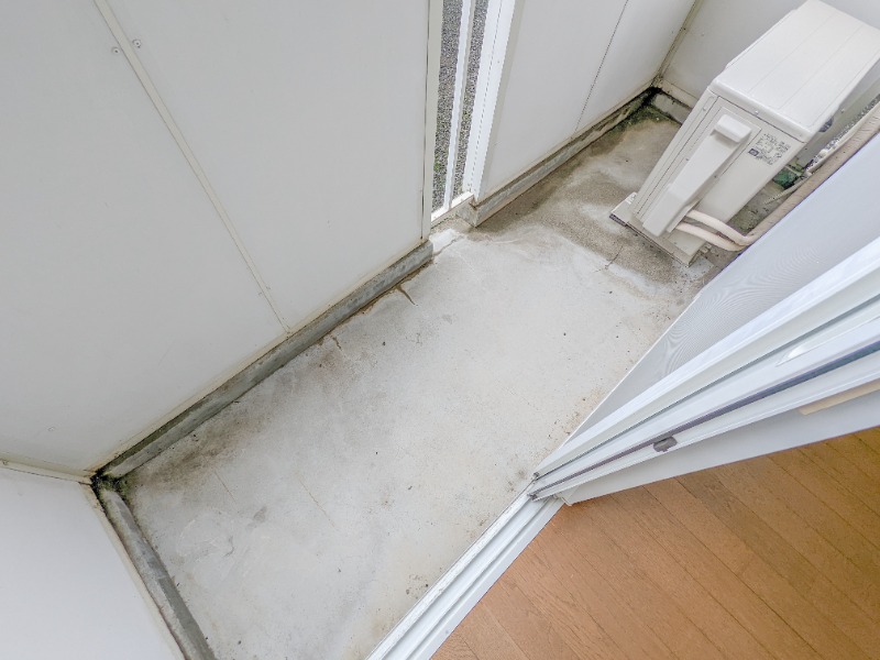 バルコニー　図面と現状に相違がある場合には現状を優先