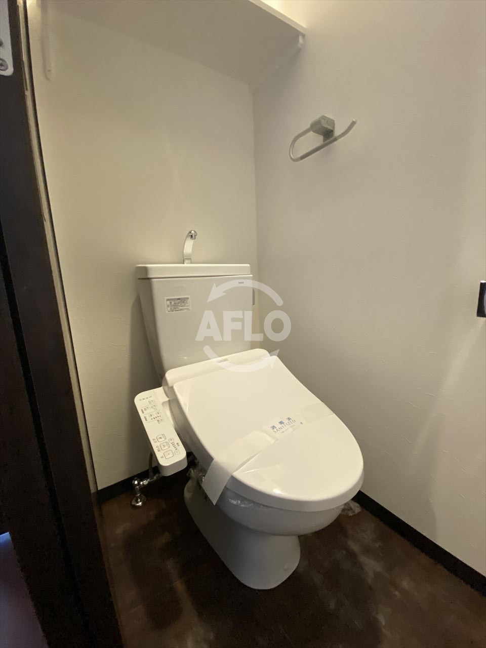 トイレ　スプランディッド安土町　温水洗浄便座