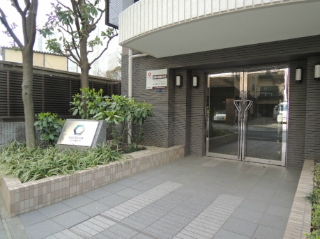 エントランス　ゆとりのあるエントランスです