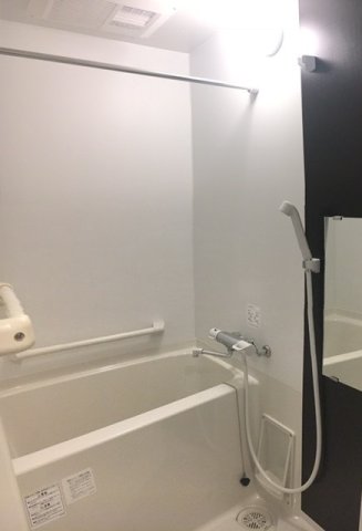 バス・シャワールーム　ゆったり過ごせるお風呂です