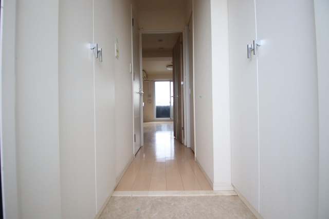 玄関　※別室の参考写真の為、現況優先です。