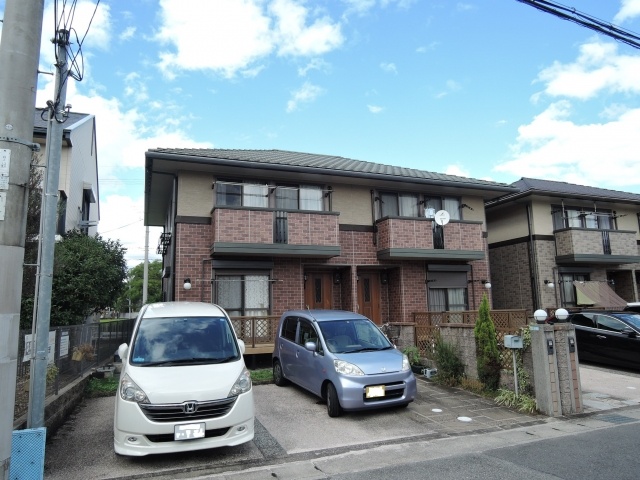 建物外観　モニタ付きインターホンついてます♪