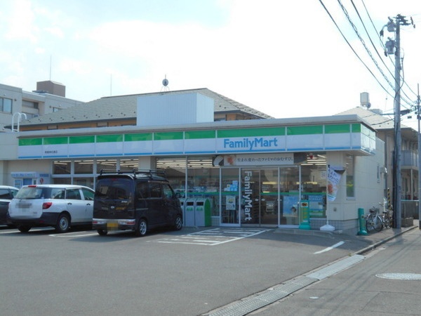 コンビニ　ファミリーマート青葉神社通店（コンビニ）まで196m