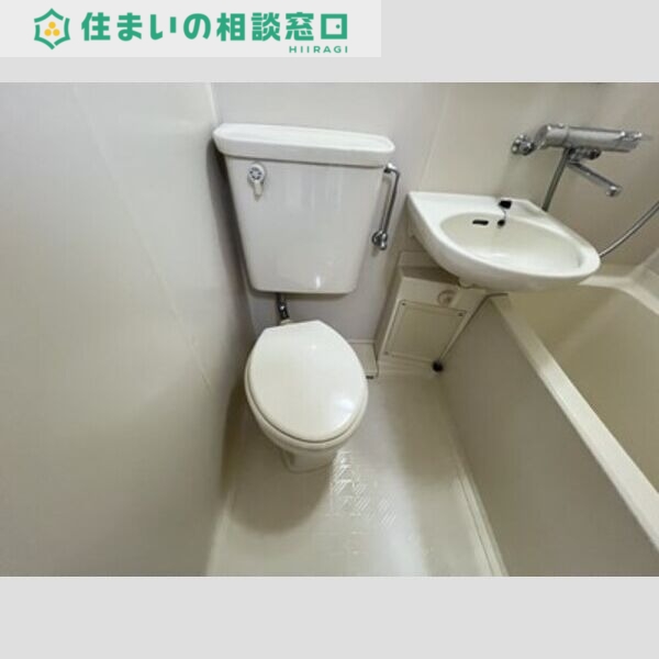 トイレ　同型