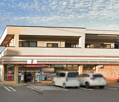 コンビニ　セブンイレブン（コンビニ）まで531m