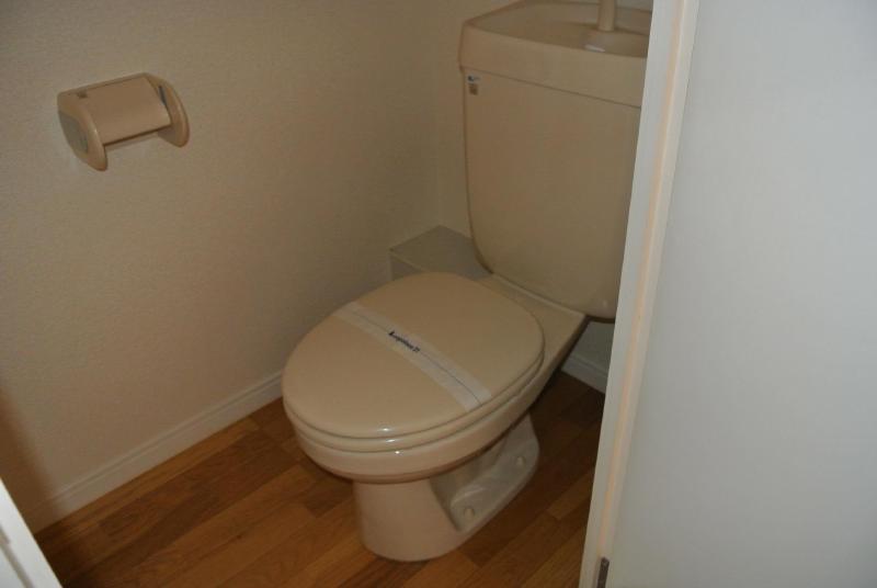 トイレ　トイレ