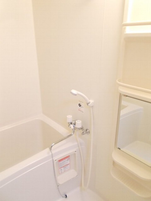 バス・シャワールーム　ユニットバスです♪
