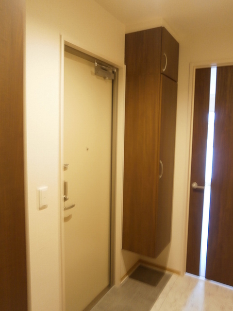 玄関　Ａ３０７　玄関内側　収納