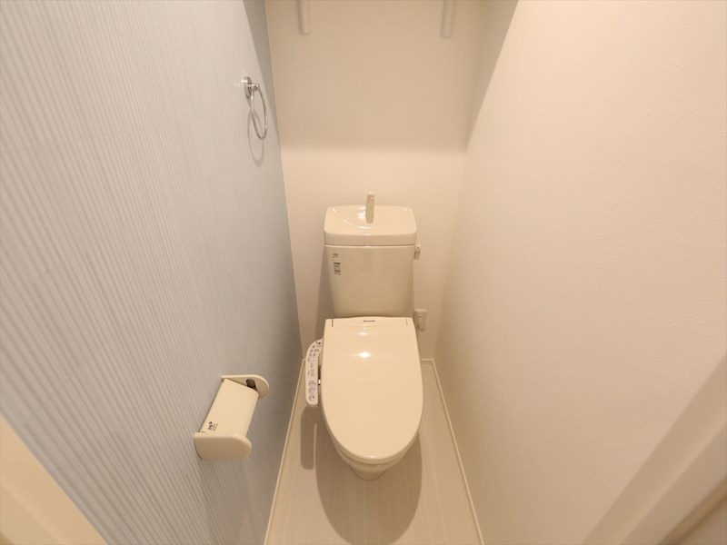 トイレ　温水洗浄暖房便座付トイレ