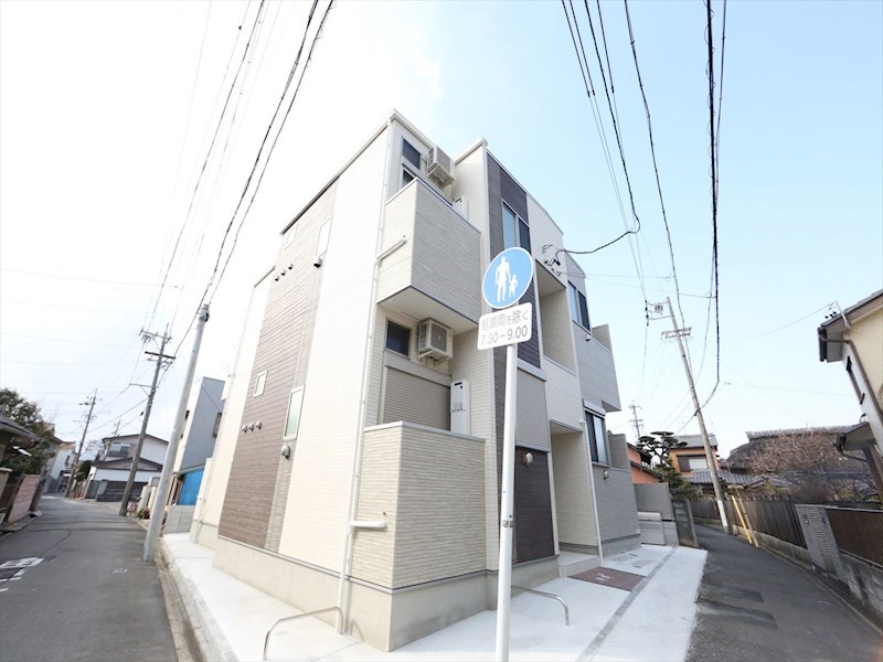 建物外観　外観　デザイナーズ　光インターネット無料