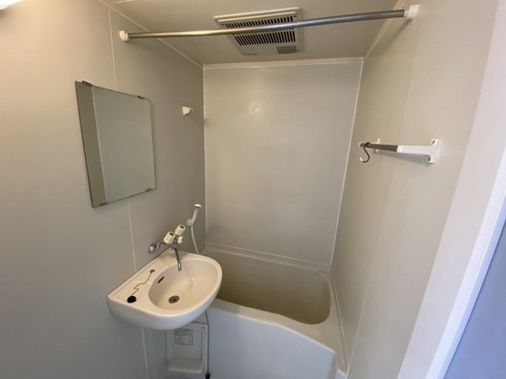 バス・シャワールーム　※別号室の写真です