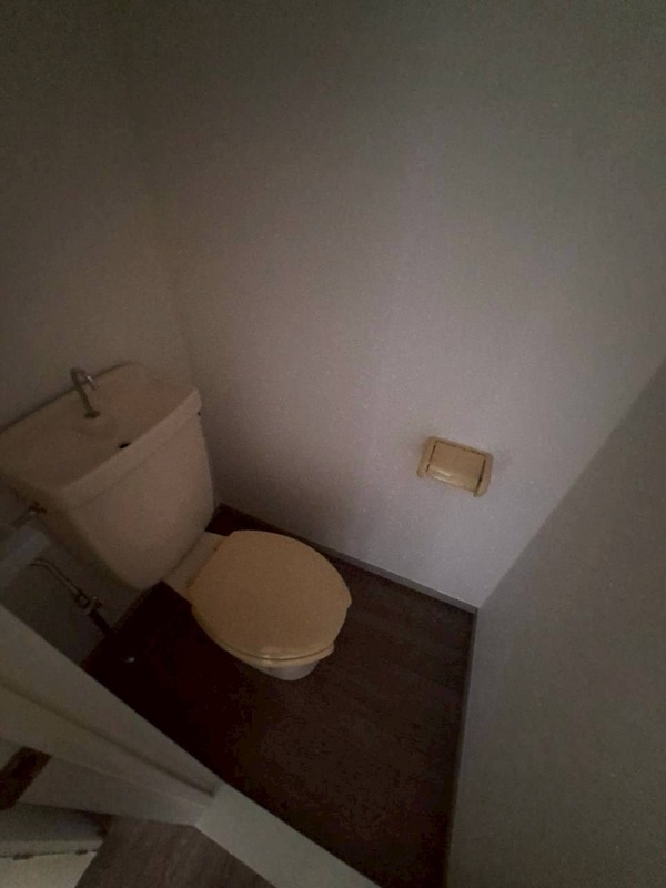 トイレ　別部屋参考