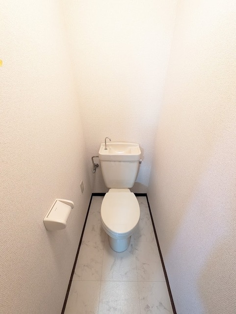 トイレ　お手洗い♪（清掃前です）