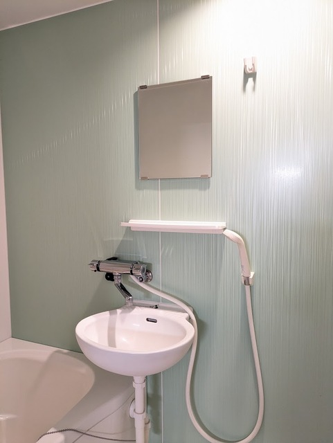 洗面設備　洗面ボウル♪（清掃前です）