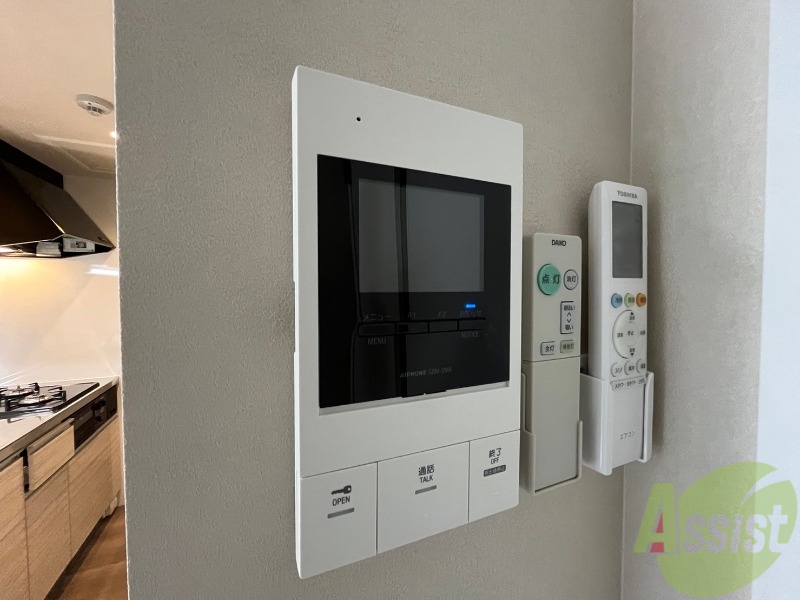 セキュリティ　ＴＶモニター付インターホンです。来客者の顔が見えるので安心！
