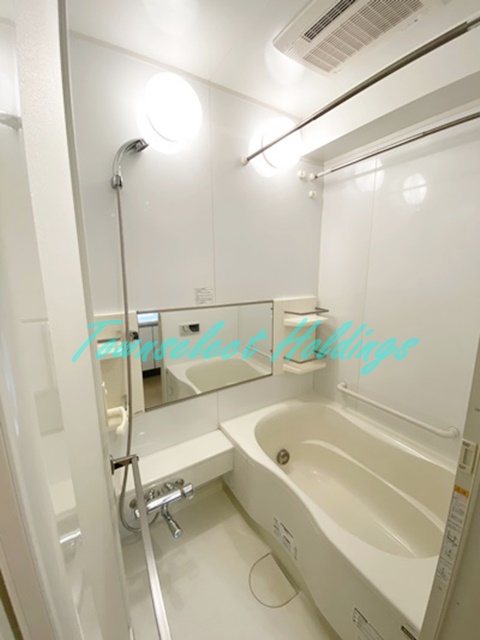 バス・シャワールーム　清潔感のあるお風呂です♪