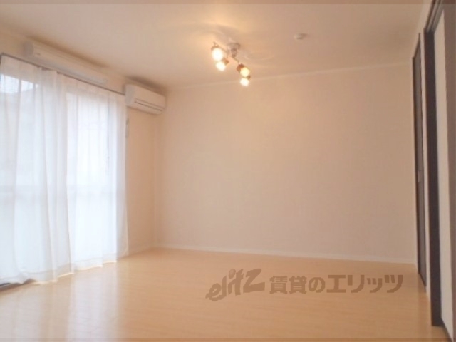 居室・リビング　居室