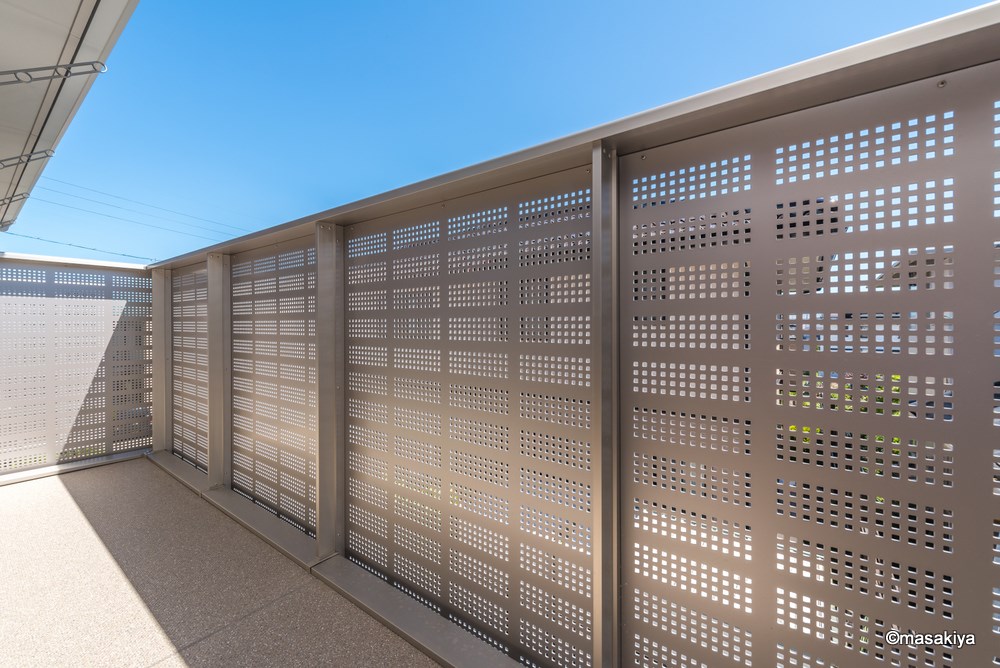 バルコニー　バルコニー