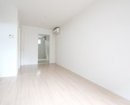 居室・リビング　別部屋の写真を使用しております。