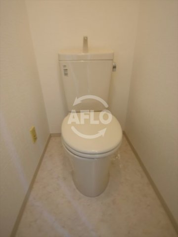 トイレ　ラパンジール恵美須 II　トイレ