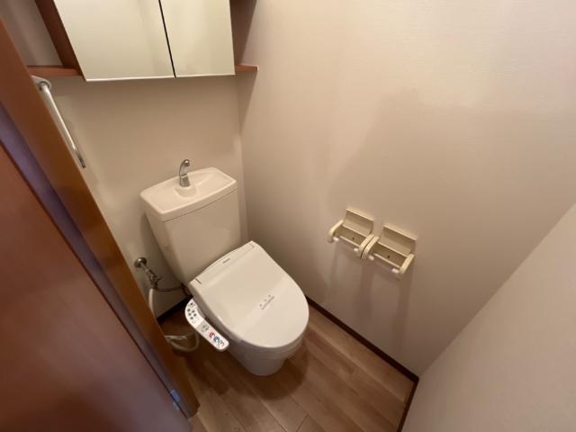 トイレ　シャワー付トイレ