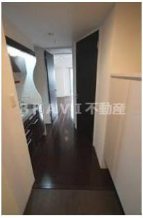 玄関　【SERENiTE本町エコート】きれいな玄関です