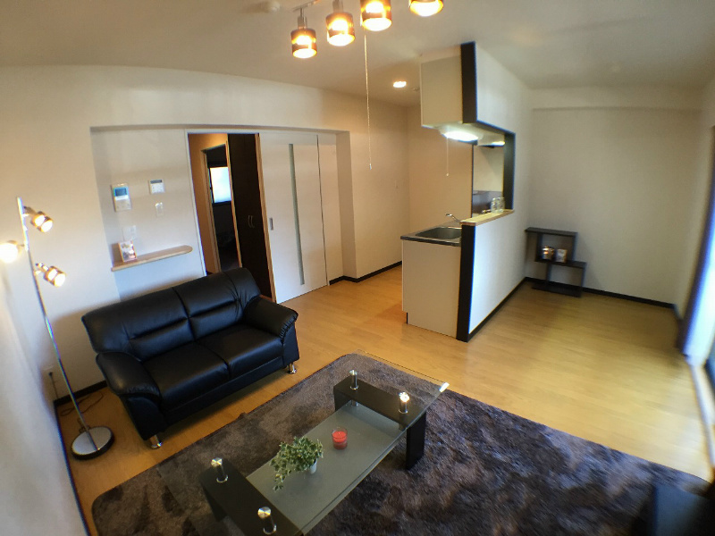 居室・リビング　301号室の写真です