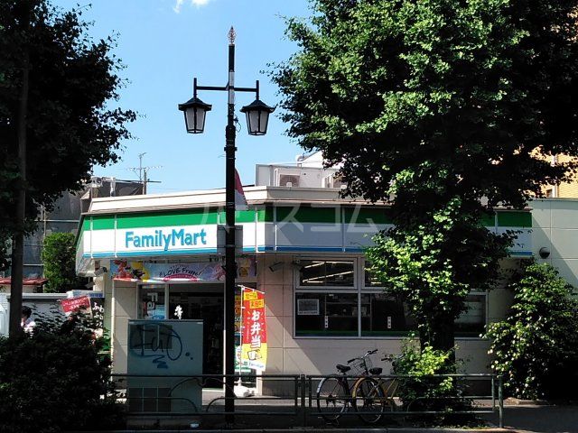 コンビニ　ファミリーマート 高円寺南三丁目店（コンビニ）まで1108m