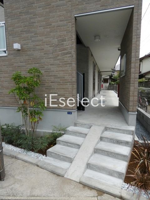 エントランス　お洒落なエントランス風景です