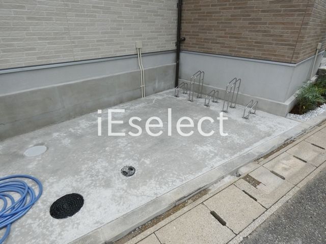 駐車場　敷地内駐輪スぺースです