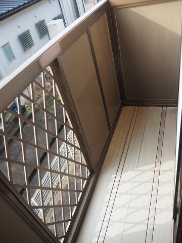 バルコニー　お洗濯にも便利なバルコニー付き