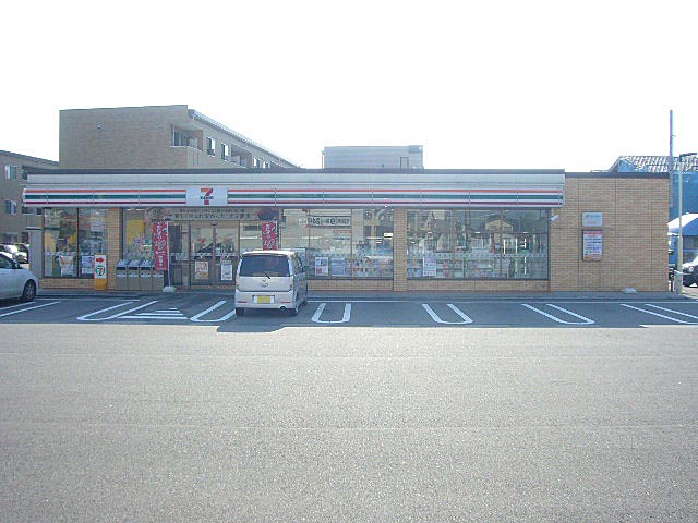 コンビニ　セブンイレブン 富山上飯野店（コンビニ）まで518m