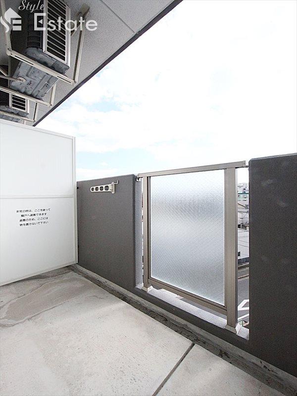 バルコニー　バルコニー