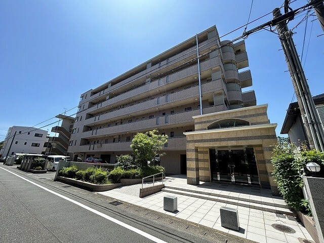 建物外観　パルクヴェール公立大