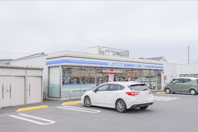コンビニ　ローソン 伊勢崎太田町店（コンビニ）まで446m