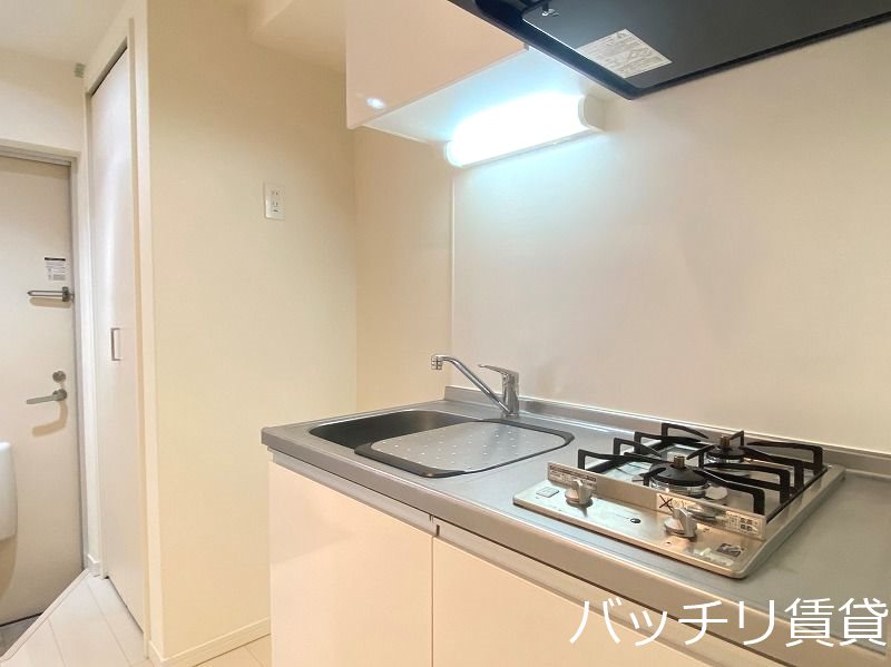 キッチン　別号室タイプの為、現状を優先致します。