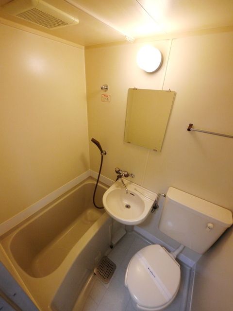 バス・シャワールーム