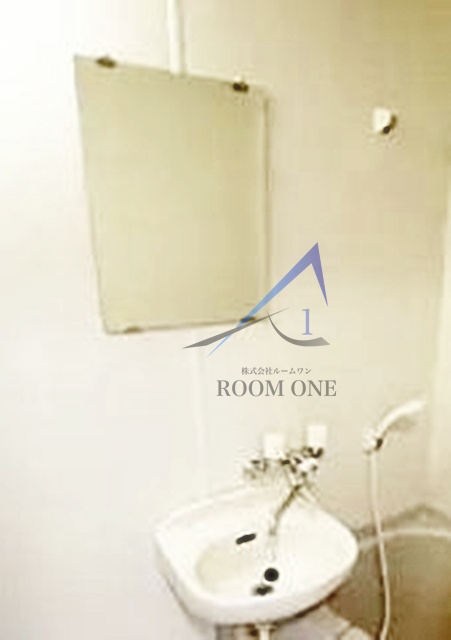 洗面設備　洗面台です。