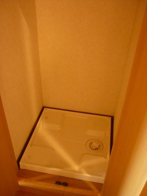 その他　防水パン付きの室内洗濯機置場