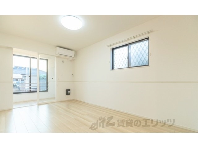 居室・リビング　同仕様