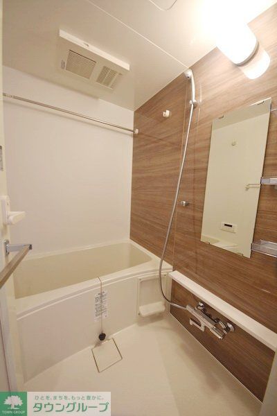 バス・シャワールーム　洗面