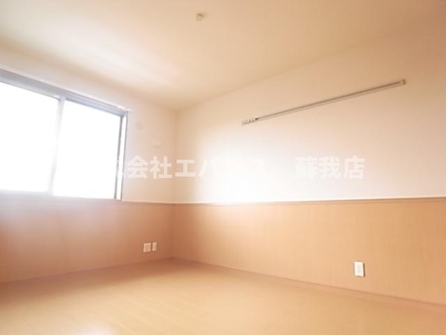 その他部屋・スペース　使い勝手のいい寝室です