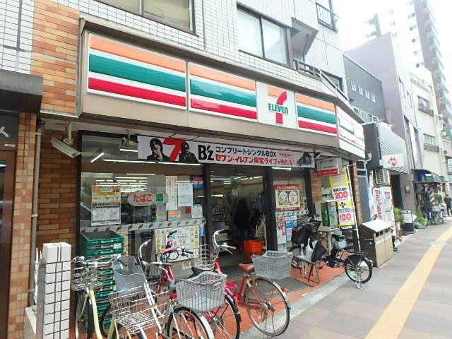 コンビニ　セブンイレブン（コンビニ）まで360m