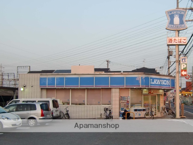 コンビニ　ローソン（コンビニ）まで533m