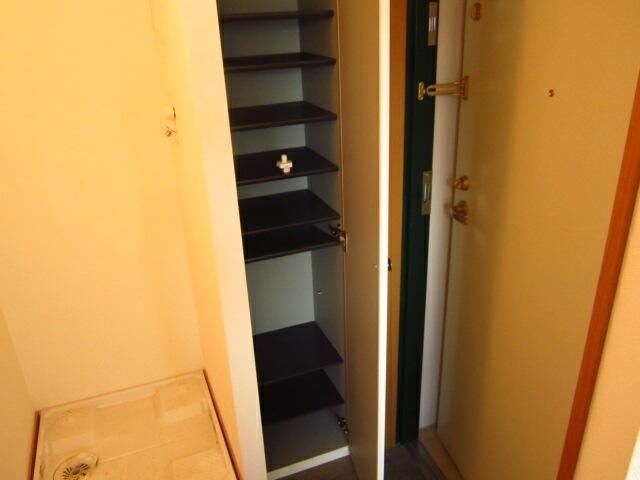 玄関　★お問い合わせはタウンハウジングまで★