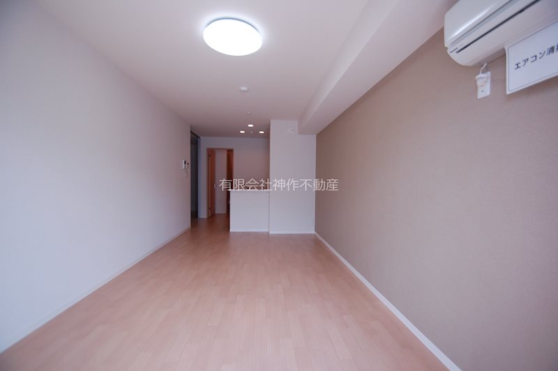 居室・リビング　エアコン・照明付・無料Wi-Fi利用可