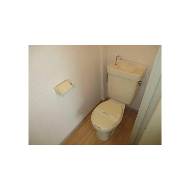 トイレ　※別号室参考写真