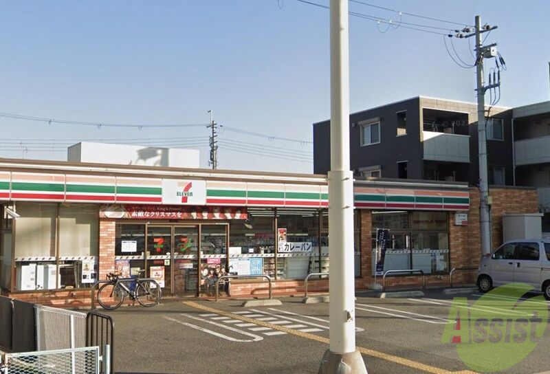 コンビニ　セブン-イレブン 西宮小松町２丁目店（コンビニ）まで180m